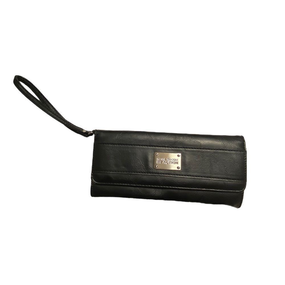 Women’s Kenneth Cole Reaction Wallet Clutch